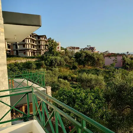 Dalila Studio Free Parking And 3 Minutes Far Away From Sea Vlorë